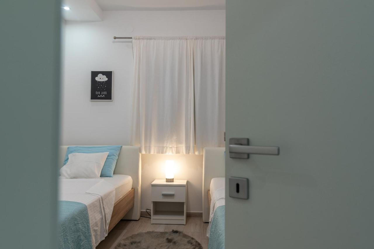 Apartment Ela Trogir Exterior photo