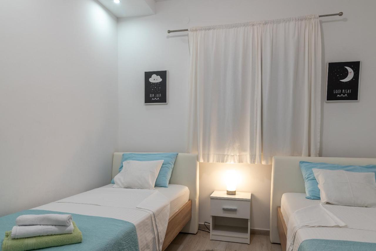 Apartment Ela Trogir Exterior photo