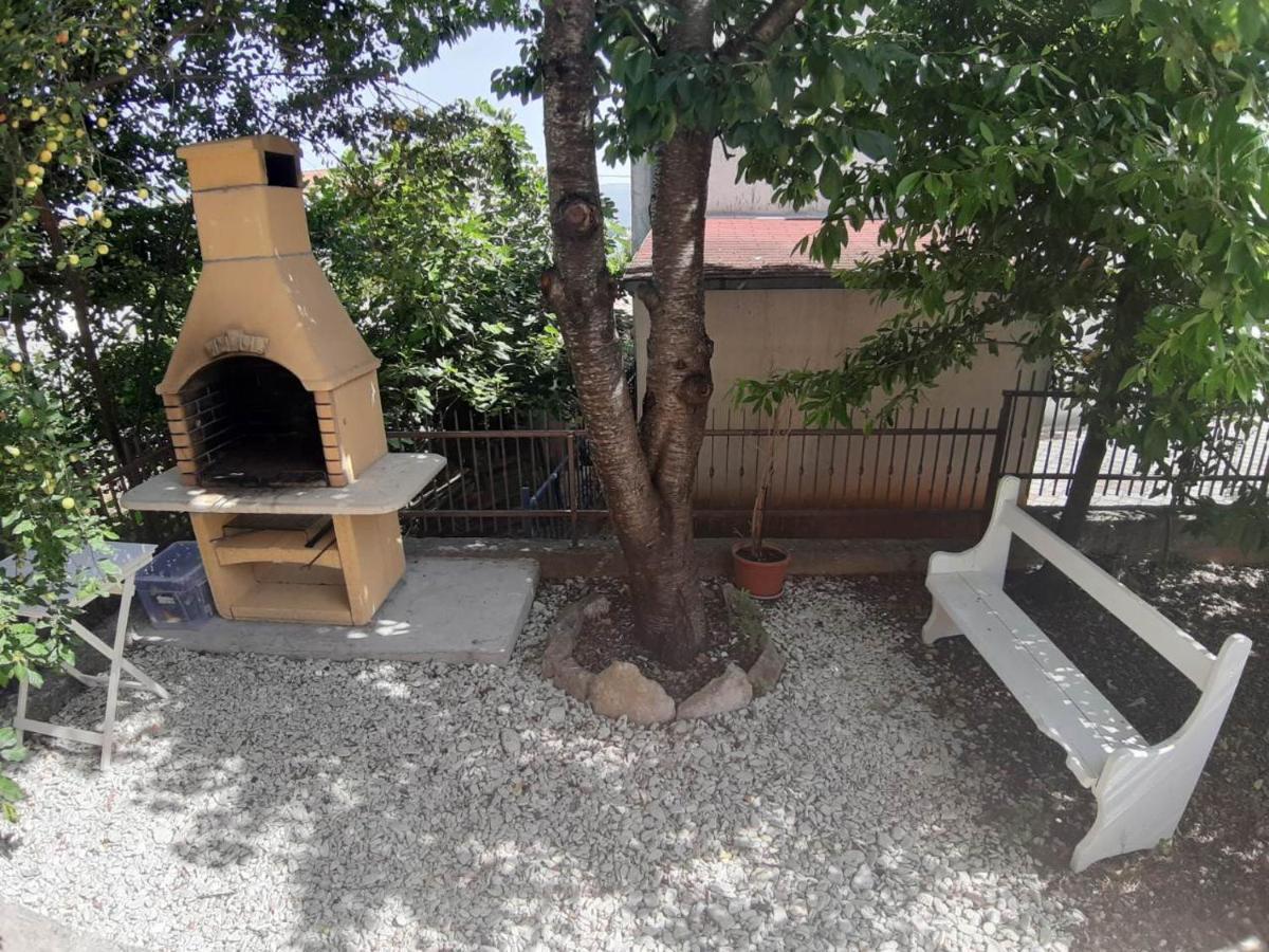 Apartment Ela Trogir Exterior photo